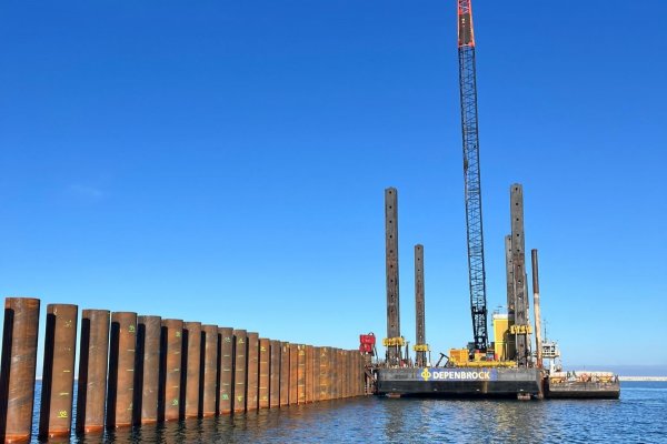 Zakończono prace pogłębiarskie na budowie terminalu instalacyjnego T5