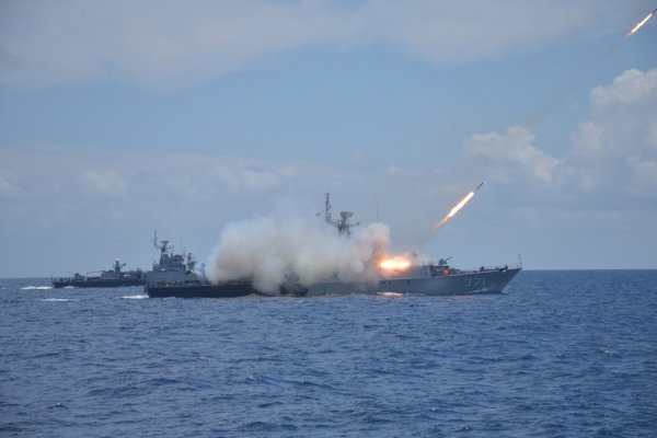 Rosja wystrzeliła rakiety w kierunku Odessy, odłamki spadły na cywilów