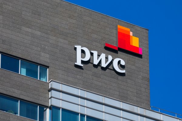 PWC: 100 mld zł wkładu do PKB w czasie pierwszych 20 lat projektu jądrowego