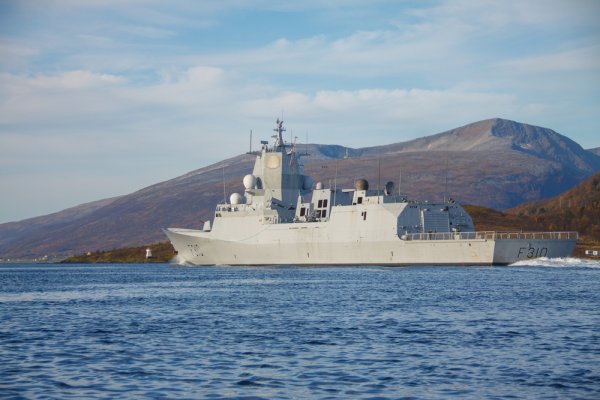 Rząd Norwegii zapowiada wzmocnienie marynarki wojennej nowymi fregatami, okrętami podwo...