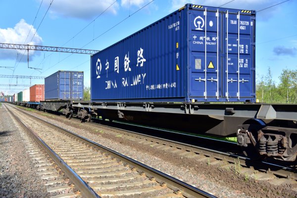 Chiny chcą zmodernizować kolej w Turcji i zrezygnować z korytarza transportowego w Rosj...