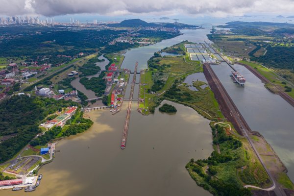 Nie ma porozumienia ws. bezpłatnego korzystania przez statki USA z Kanału