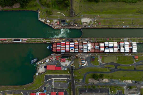 Panama odpowiada na groźby Trampa dotyczące przejęcia kontroli nad Kanałem Panamskim...