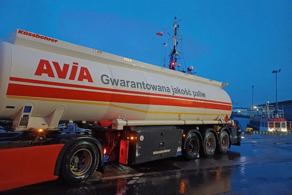 Grupa Unimot zaczęła dostarczać paliwa żeglugowe w polskich portach