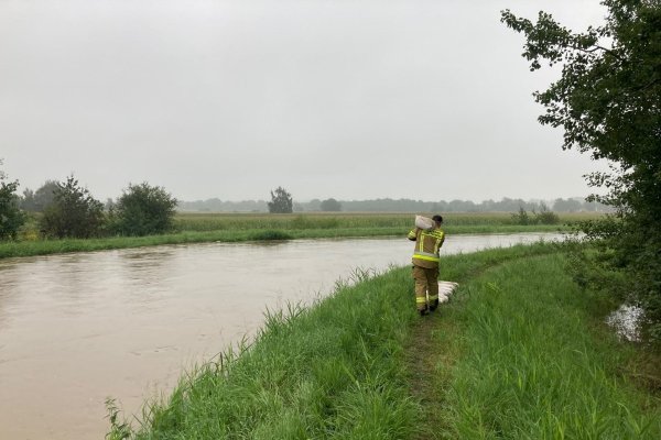 Wody Polskie: Nie wolno rozszczelniać ani w panice poprawiać wałów