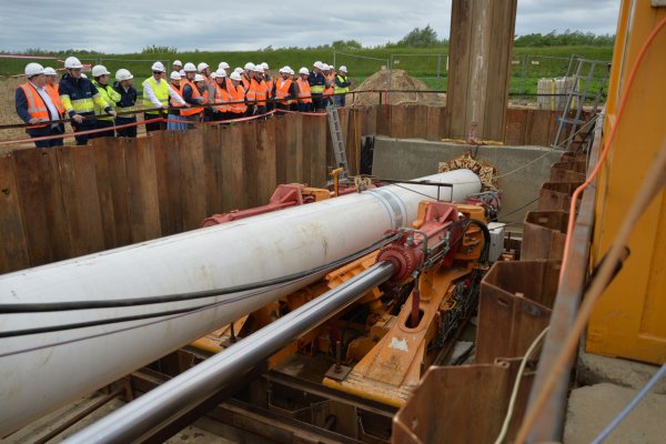 Gaz-System: trwa przewiert pod Wisłą na trasie gazociągu Gardeja-Kolnik
