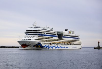 W Porcie Gdynia rozpoczął się sezon wycieczkowców