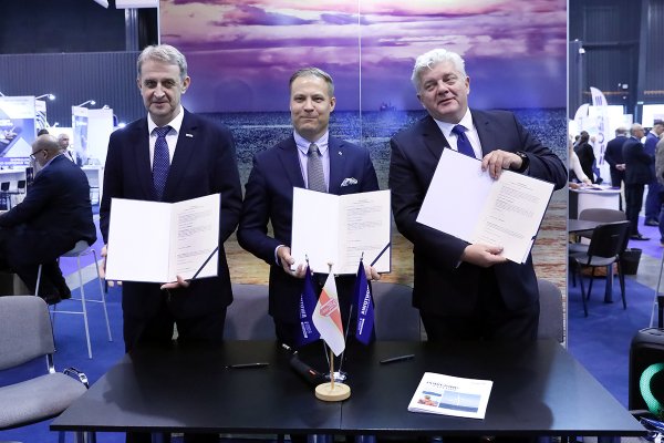 PLO chce zbudować dwa statki w polskiej stoczni