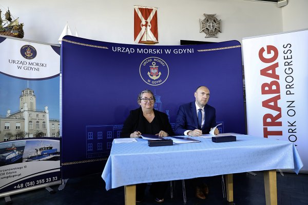 Podpisano umowę na budowę falochronu osłonowego w porcie rybackim w Pucku