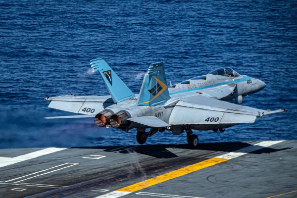 US Navy straciła dwa statki powietrzne na Morzu Południowochińskim