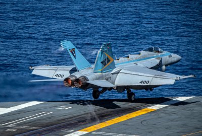 US Navy straciła dwa statki powietrzne na Morzu Południowochińskim