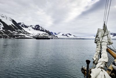 Żaglowiec Generał Zaruski dotarł na Spitsbergen