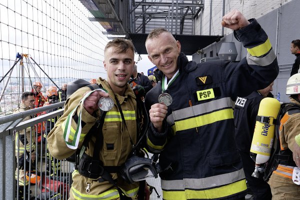 Międzynarodowy sukces! LOTOS Straż Team zwycięzcą 13. Berlin Firefighter...