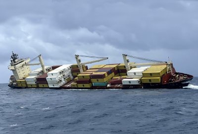 Rozpoczęło usuwanie paliwa z wraku kontenerowca MSC Elsa 3