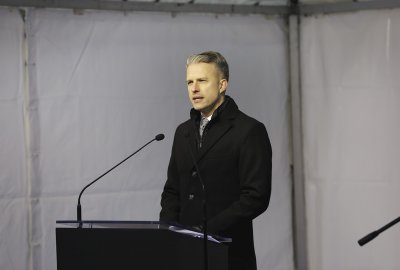 Wiceminister Infrastruktury Arkadiusz Marchewka podczas wodowania drugiego promu Ro-Pax, budowanego w Gdańskiej Stoczni Remontowej dla spółki Polskie Promy. Fot.: Sławomir Lewandowski/PortalMorski.pl Minister Marchewka popiera Gdańską Inicjatywę Klimatyczną 2025