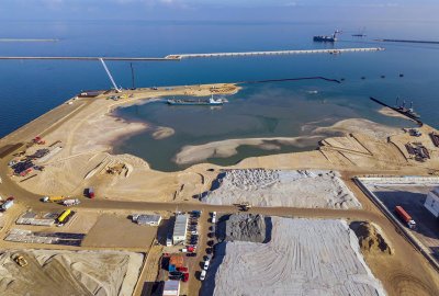 Wykonano 80 proc. robót refulacyjnych przy budowie terminala T5 