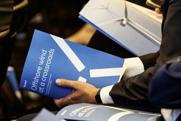 Ørsted publikuje plan działań dla morskiej energetyki wiatrowej