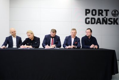 PLK i Port Gdańsk zwiększą dostęp kolejowy do terminali głębokowodnych