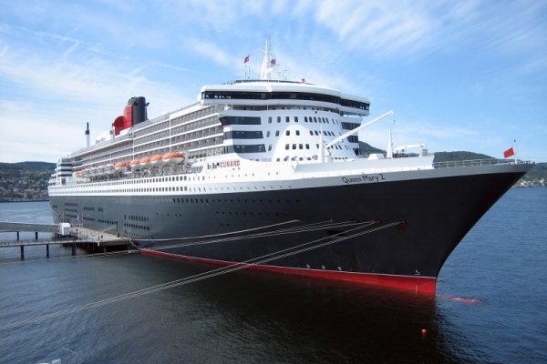 Norowirus na pokładzie wycieczkowca Queen Mary 2. Ponad 200 osób zarażonych