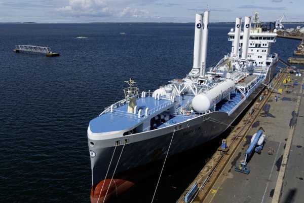 Terntank zlecił instalację ośmiu systemów żagli VentoFoil