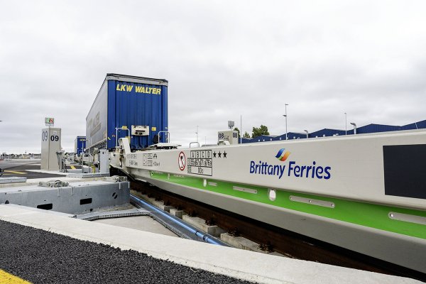 Brittany Ferries zainaugurowało połączenia ro-ro-rail do Hiszpanii