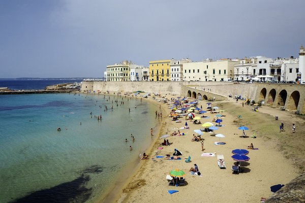 Włochy: Coraz mniej turystów wybiera płatne plaże