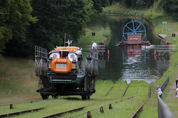 W tym sezonie ponad 12 tys. śluzowań przez pochylnie Kanału Elbląskiego