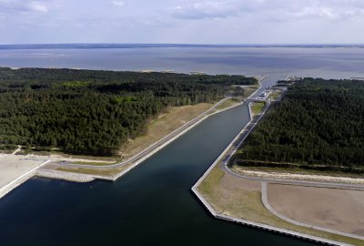 91 jednostek przeprawiło się w 2025 r. kanałem przez Mierzeję Wiślaną ...