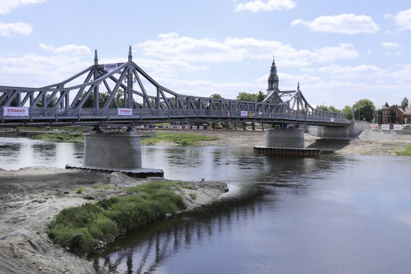 Lodołamacze poprowadzą skuteczną akcję lodołamania na Odrze