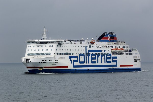 1000 rejsów okrężnych promu Nova Star!