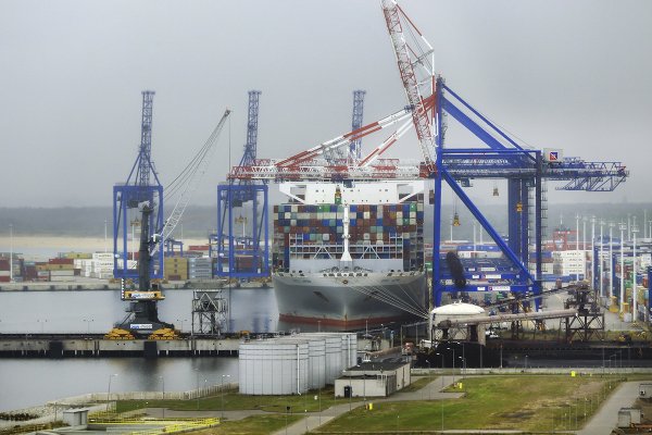 Port Gdańsk umacnia pozycję kluczowego gracza w przeładunkach kontenerów