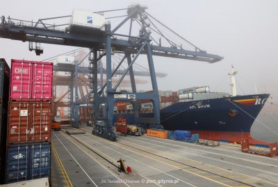 Fot. Tadeusz Urbaniak / Port Gdynia Pierwszy kontenerowiec w ramach serwisu Gemini zacumował w gdyńskim porcie