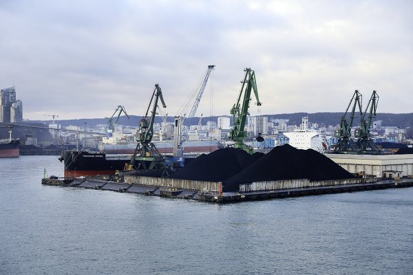 Port Gdynia podsumował I kwartał. Imponujący wzrost przeładunków drobnicy i kontenerów...