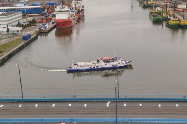 Gdańsk: Przeprawa promowa wstrzymana z powodu silnego wiatru [AKTUALIZACJA]