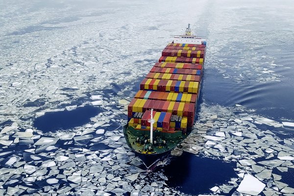 Nowy wymiar logistyki morskiej, czyli pionierski serwis arktyczny do Polski
