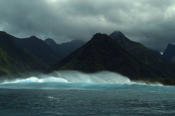 Czterometrowe fale na Markizach po trzęsieniu ziemi