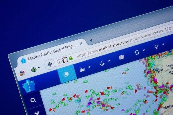 Dziwne zjawiska na granicy Rosji przez manipulacje transponderami statków