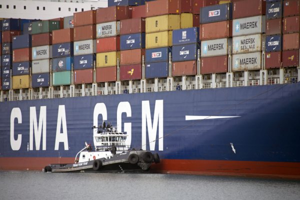 CMA CGM „rezerwuje” kontenerowiec zbudowany w Polsce