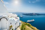 Pasażerowie wycieczkowców na Mykonos i Santorini muszą uiścić dodatkową ...