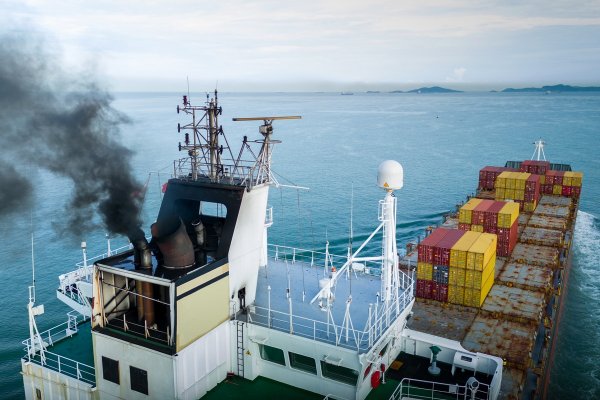 Żegluga UE w Arktyce napędza szybką utratę lodu morskiego