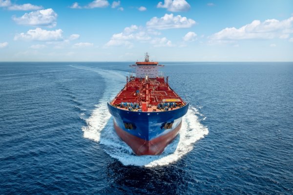 Norwegia chce utrudnić działalność „floty cieni”