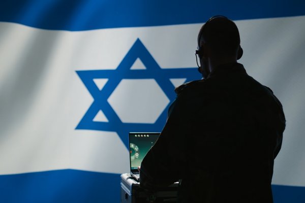 Netanjahu wydał rozkaz zaatakowania łodzi z pomocą dla Strefy Gazy u wybrzeży Tunezji...