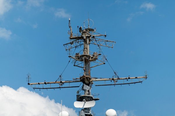 Zakłócenia sygnału GPS na położonym za kołem polarnym Svalbardzie