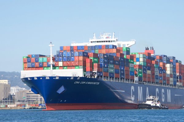 CMA CGM reaguje na amerykańskie cła na chińskie statki