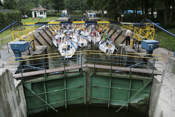 Ze Szlaku Wielkich Jezior Mazurskich znika oznakowanie tras żeglugowych