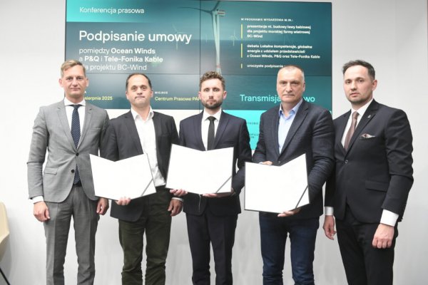 Ocean Winds podpisuje umowę z P&Q oraz Tele-Fonika Kable dla projektu BC-Wind
