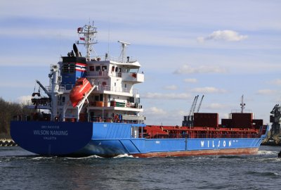 Rosyjski kapitan uderzył w zacumowany statek w Bremie. Był nietrzeźwy