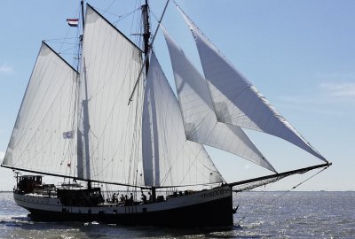 Zderzenie żaglowca i pogłębiarki u wybrzeży Holandii