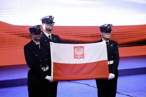 Powrót polskiej bandery i marynarskie umowy zawierane elektronicznie