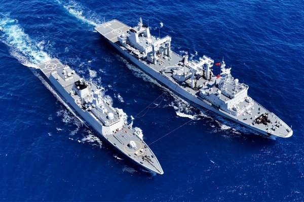 Chiny rozmieściły na wodach Azji Wschodniej blisko 100 okrętów